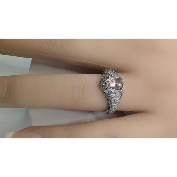 Elegant Silver Ring with Pink Gemstone and Pavé Accent Stones Size 7 - Picture 3 of 9